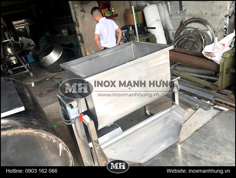 may-tron-nam-ngang-cho-nganh-my-pham-chat-luong-may-tron-bot-my-pham-dat-tieu-chuan