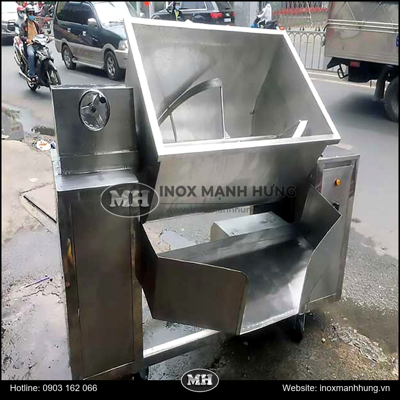 may-tron-nam-ngang-nha-san-xuat-tai-mien-trung-may-tron-san-xuat-tai-mien-trung-viet-nam